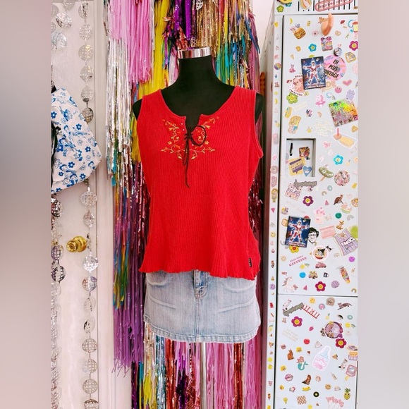 Vintage 90s y2k red embroidered tie up tank. - Picture 2 of 4
